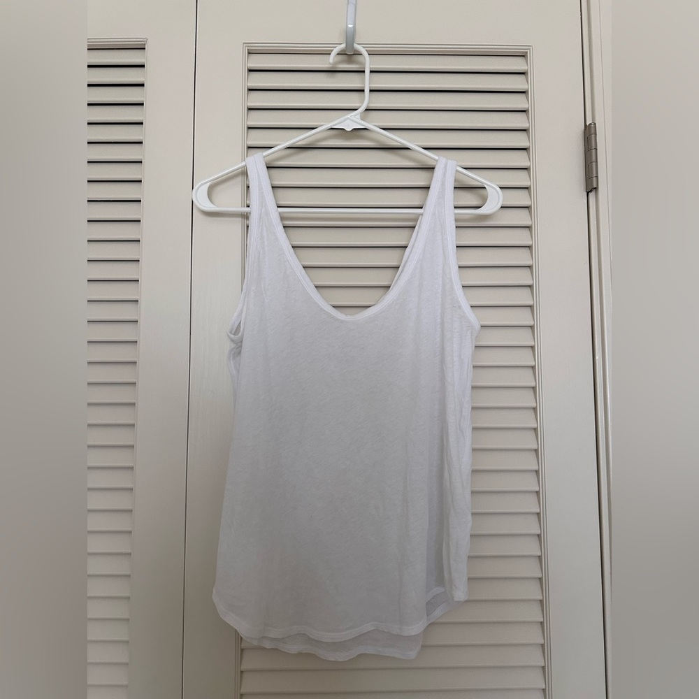 Everlane Air Cami